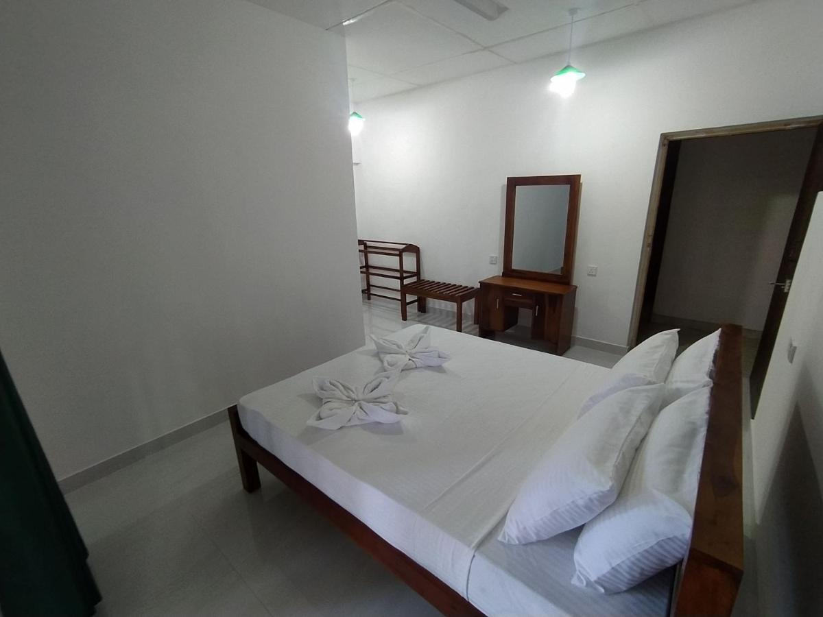 Water Front Home Stay And Resort アヌラーダプラ エクステリア 写真